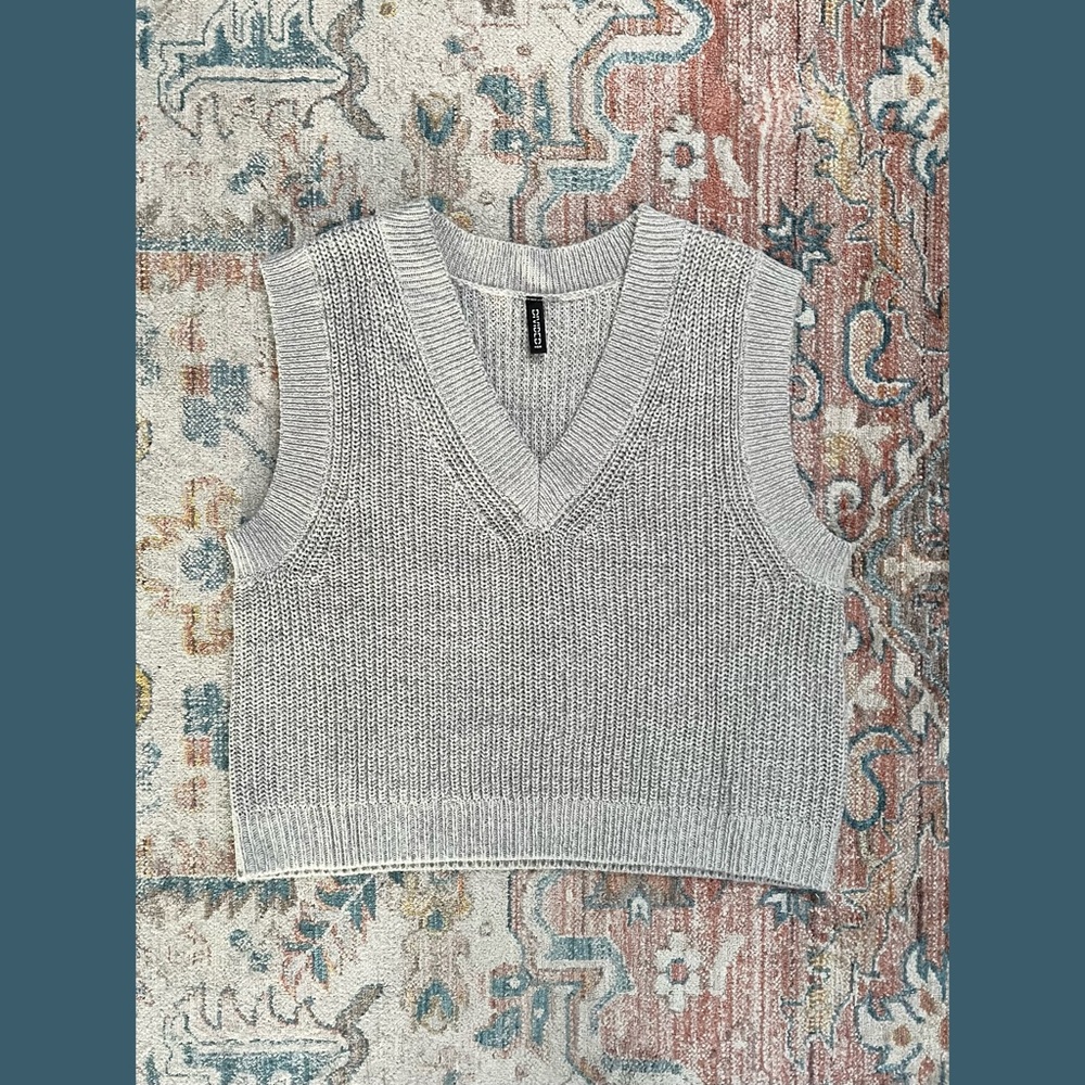 Grey H&M Cropped Sweater Vest